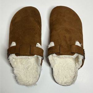 Secret Treasures Women's Wide Light Brown Clog Faux Fur Slip